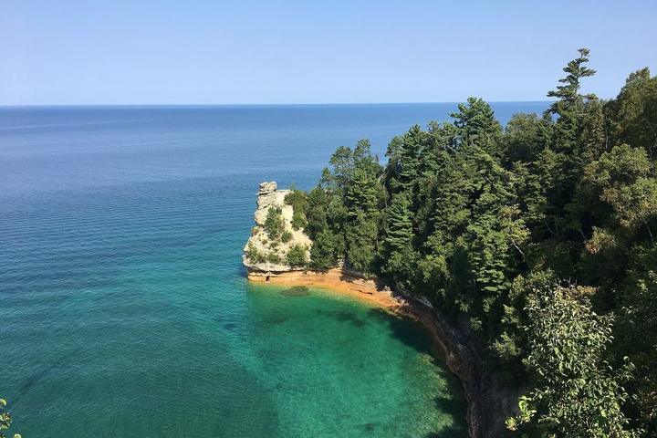 Miners Castle rock formation above turquoise Lake Superior